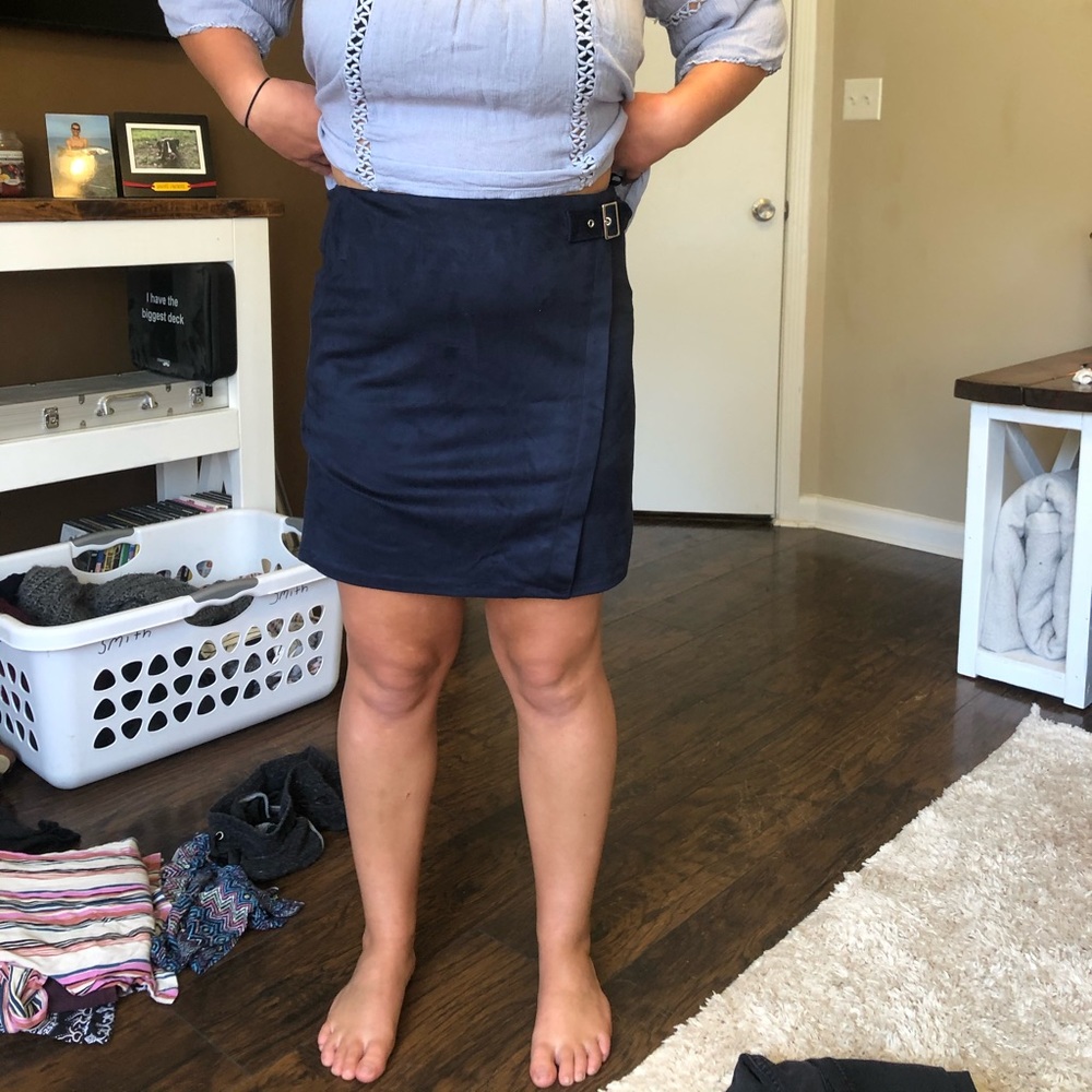 Suede navy blue skirt size 4